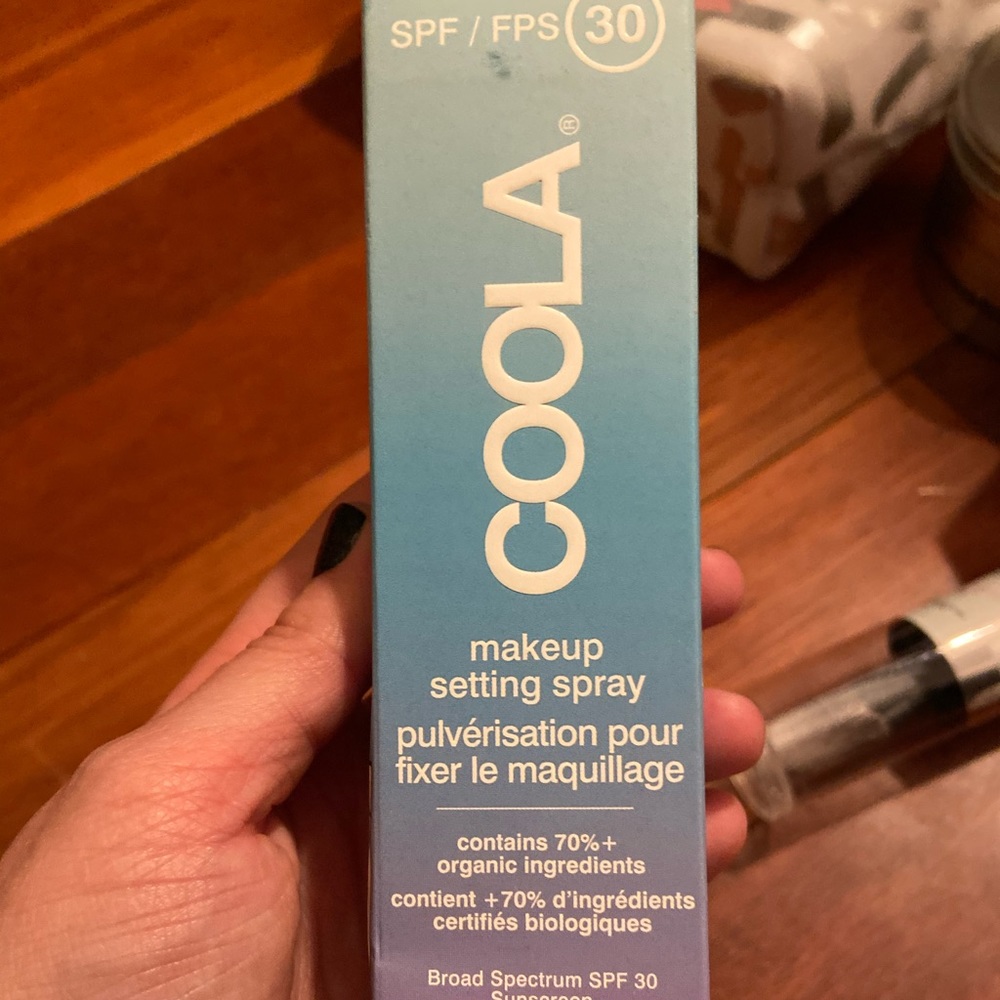 Coola makeup setting spray sunscreen